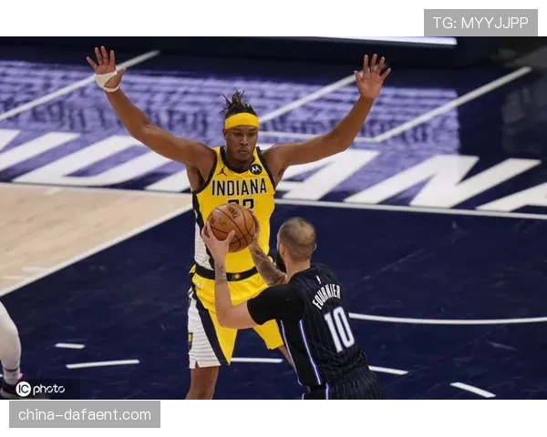 马刺防守效率110.2联盟第三 限制对手命中率45.1%